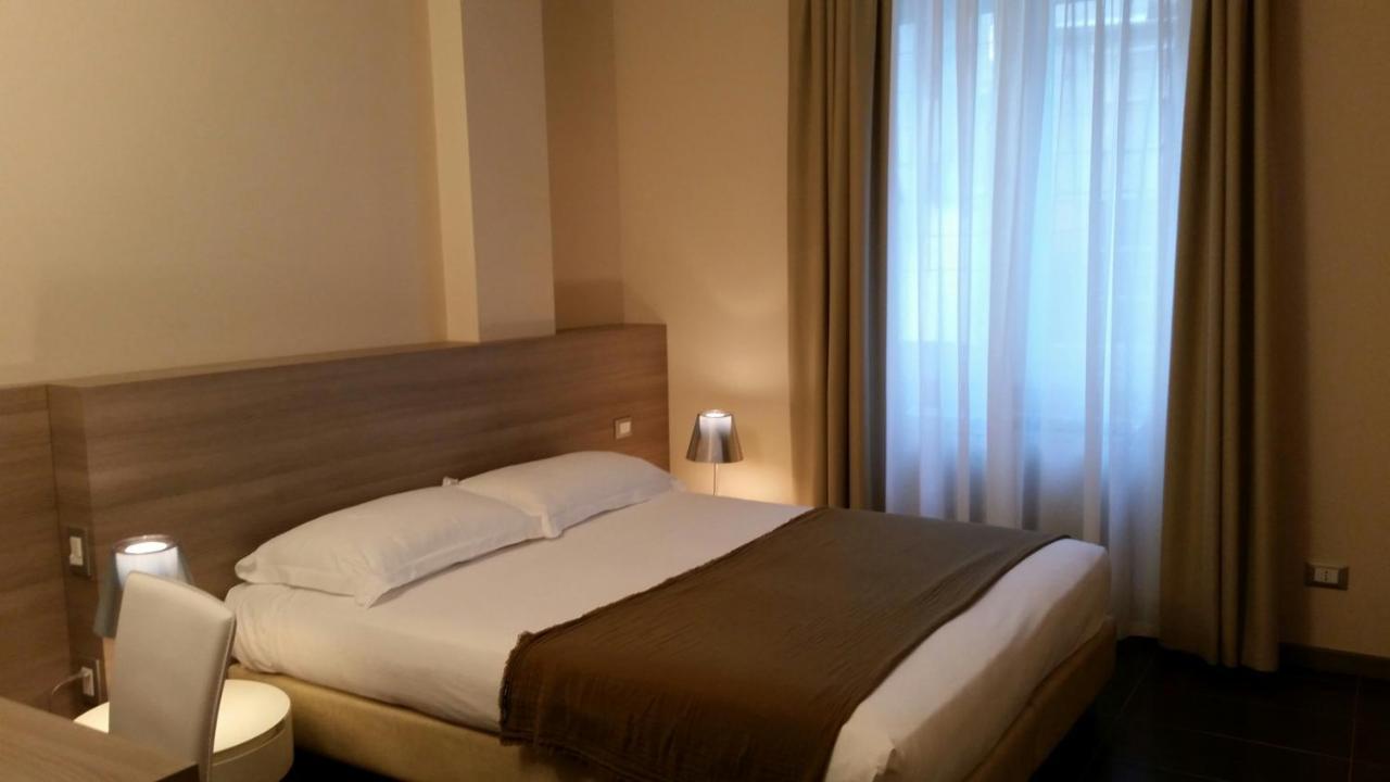 Hll Hotel Lungolago Lecco-Como Lake Buitenkant foto